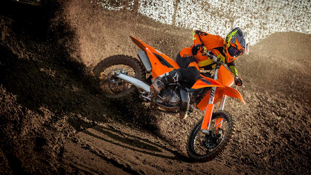 La gama de motocross de KTM recibe importantes actualizaciones