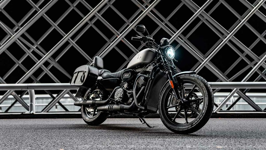 ¿Buscas una moto custom para el carnet A? Estas son las más baratas por marca 14 MITT 808
