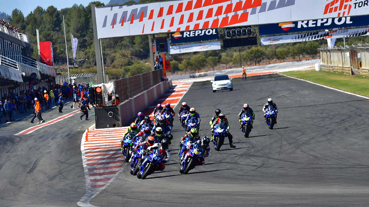 Yamaha R7 Cup 2024, segunda ronda: amplia participación femenina en Cheste