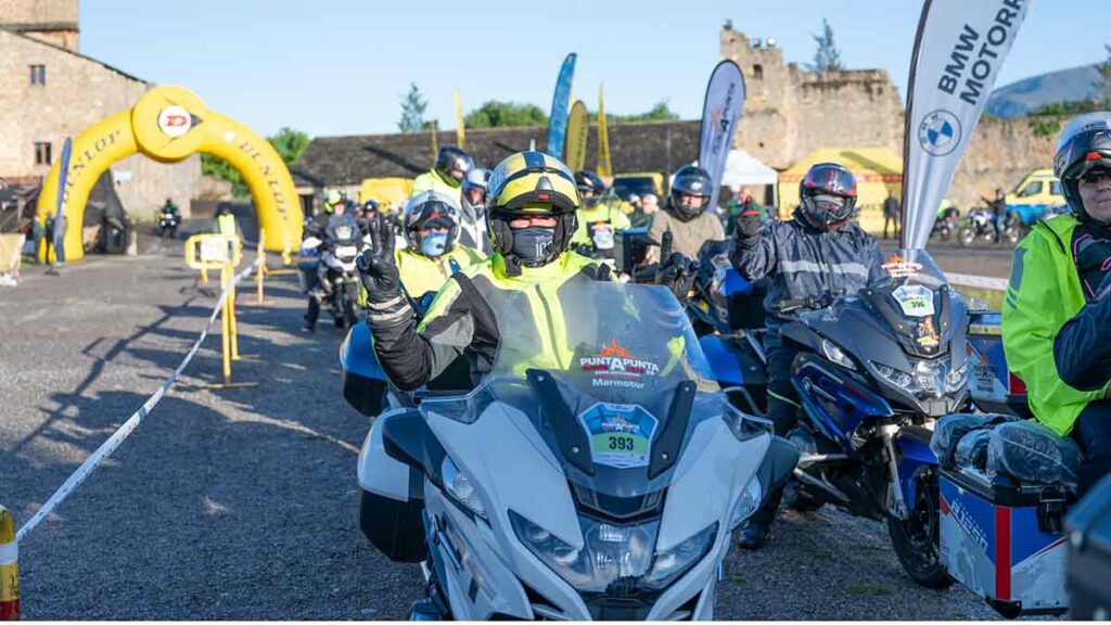 BMW le saca los colores a la DGT con sus lecciones de vida en moto 12 BMW PUNTAPUNTA 2024 13