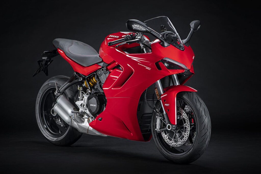 ¿Quieres una moto deportiva para el carnet A? Estas son las motos Sport más baratas de cada marca 14 Ducati SuperSport 950