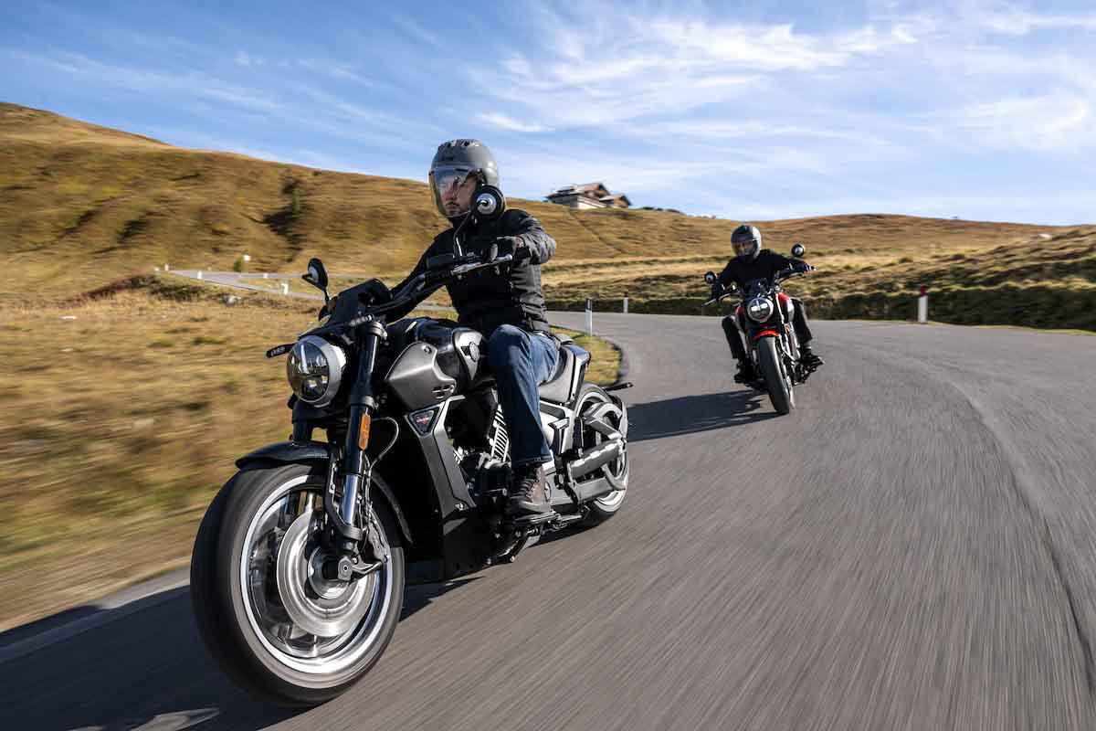 Este es el precio y las motos custom rivales de la Morbidelli C1002V