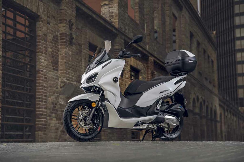 QJ Motor scooters 2024