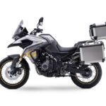 Voge 525DSX equipada con juego completo de maletas de aluminio