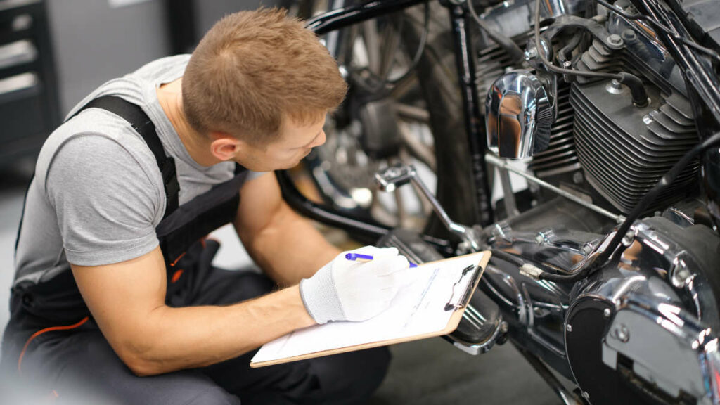 ¿Una moto puede llevar remolque? Esto es lo que dice la ley 12 ITV