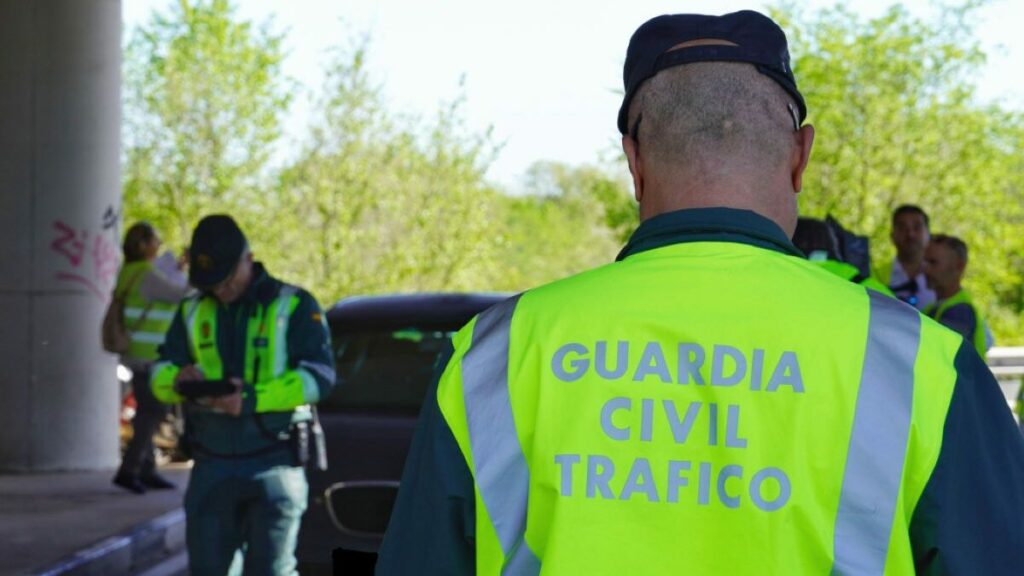 La DGT adelanta fechas de los controles de vigilancia del verano 2024: motos, alcohol, velocidad... 1 CAMPANA DGT VELOCIDAD ABRIL 2023 e1681806510114