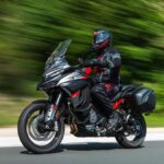 Ducati Multistrad V4 S Grand Tour accion