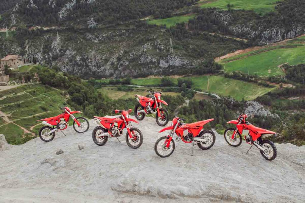 ¿La echabas de menos? Aquí está de nuevo la GasGas EC 125 como integrante de la gama enduro 2025 12 GasGas EC 2025, gama completa