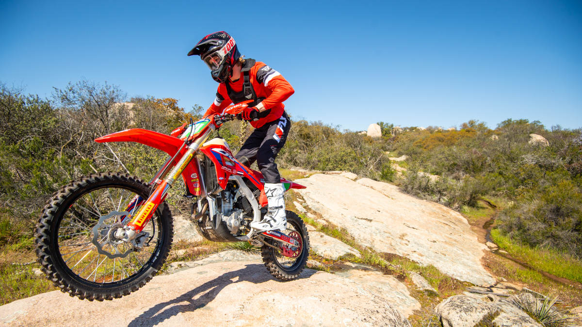 Fotos de las protecciones FLY Racing 6 Protecciones FLY Racing