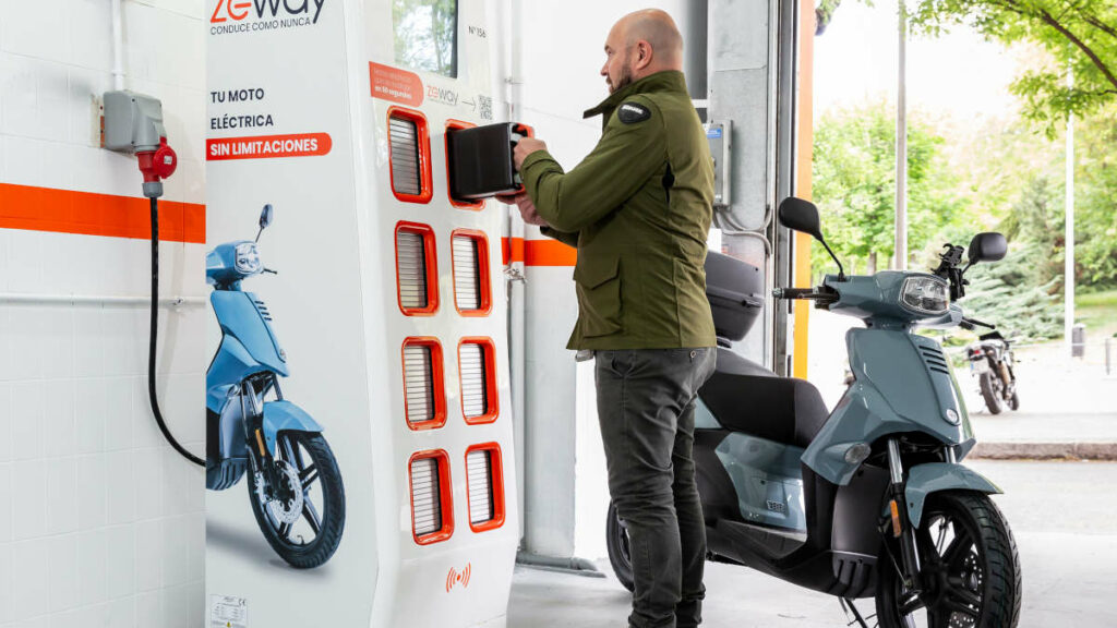Más de 2 tercios de los españoles prefieren el transporte privado para ir a trabajar 11 PRESS 2024 05 16 ZEWAY Madrid 003