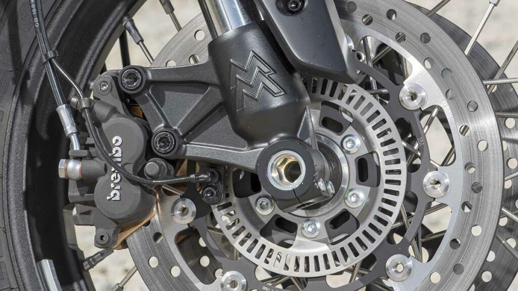 La Moto Morini Seiemmezzo SCR es una moto scrambler de mecánica conocida que convence 14 Moto Morini Seiemmezzo SCR