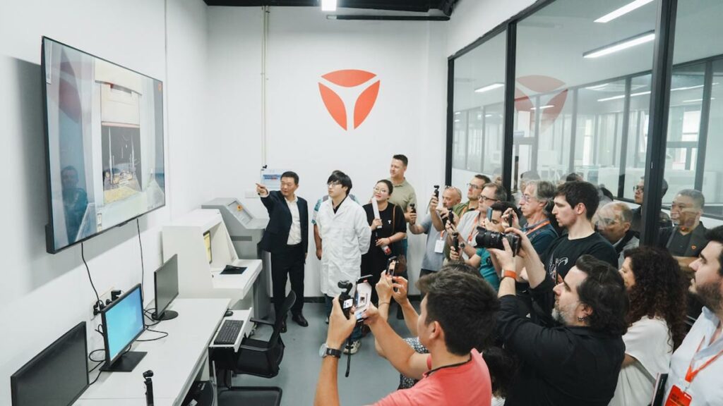 Viajamos a China para probar las dos Yadea que cambiarán el panorama de la moto eléctrica en Europa 14 Yadea 16