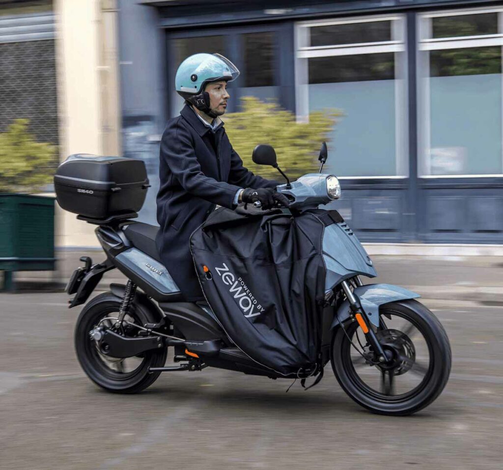 Llega Zeway a España con sus scooters eléctricos de batería intercambiable 3 Zeway, scooters eléctricos en alquiler