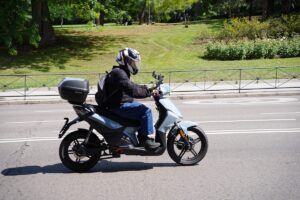 Fotos de los scooter eléctricos Zeway, ya en España
