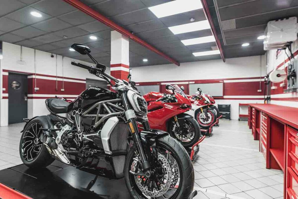Deslimitar una moto para el carnet A2: precio y trámites que debes realizar 9 deslimitar moto carnet a2 1