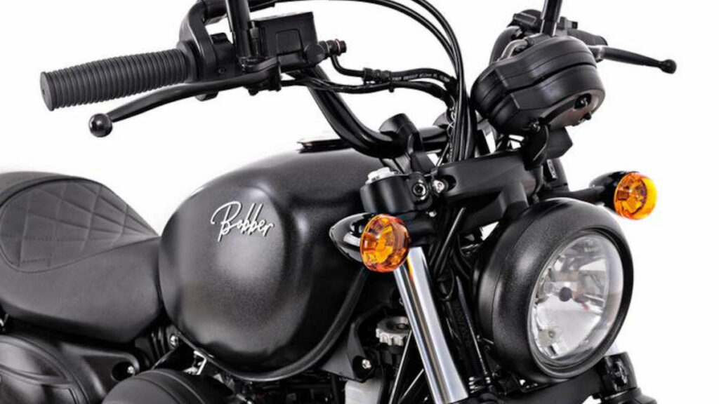 La nueva Hyosung Bobber GV125S Cruiser mejora el confort para viajes largos 11 Hyosung Bobber GV125S Cruiser