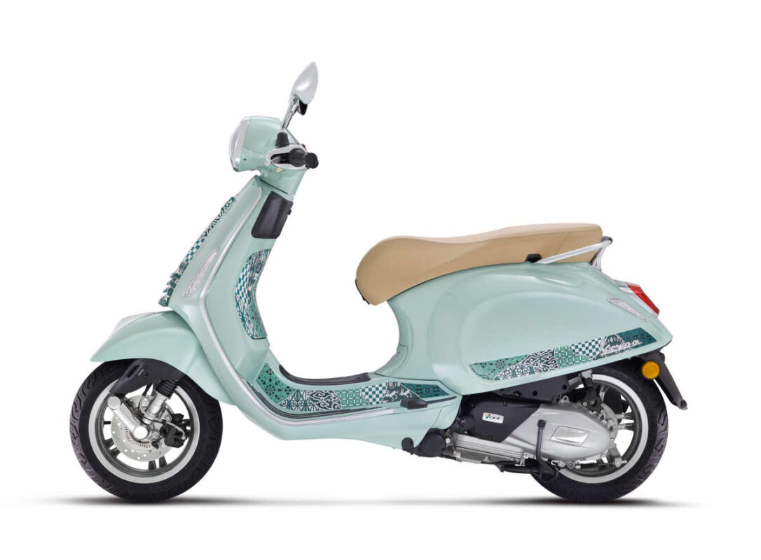 Esta Vespa Primavera es todo un homenaje al mundo del arte 1 Vespa Primavera Batik