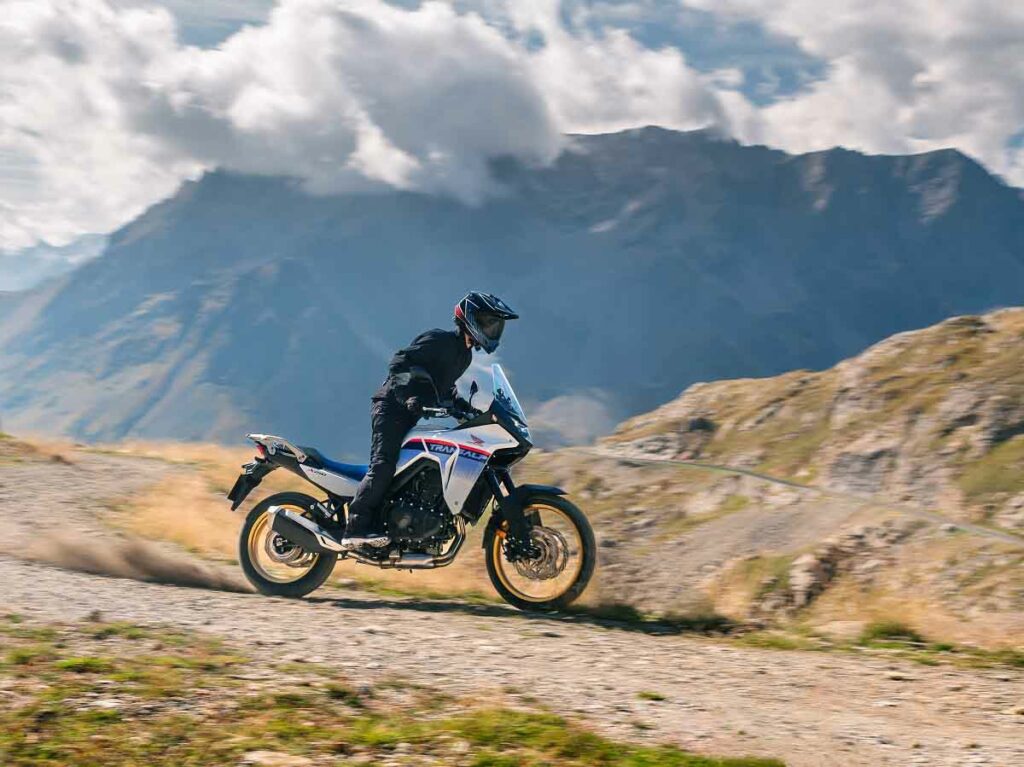 La aventura en su máximo exponente con las Honda XL750 Transalp y Honda CRF1100L Africa Twin 11 Honda XL750 Transalp