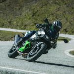 Kawasaki HEV híbridas 2024