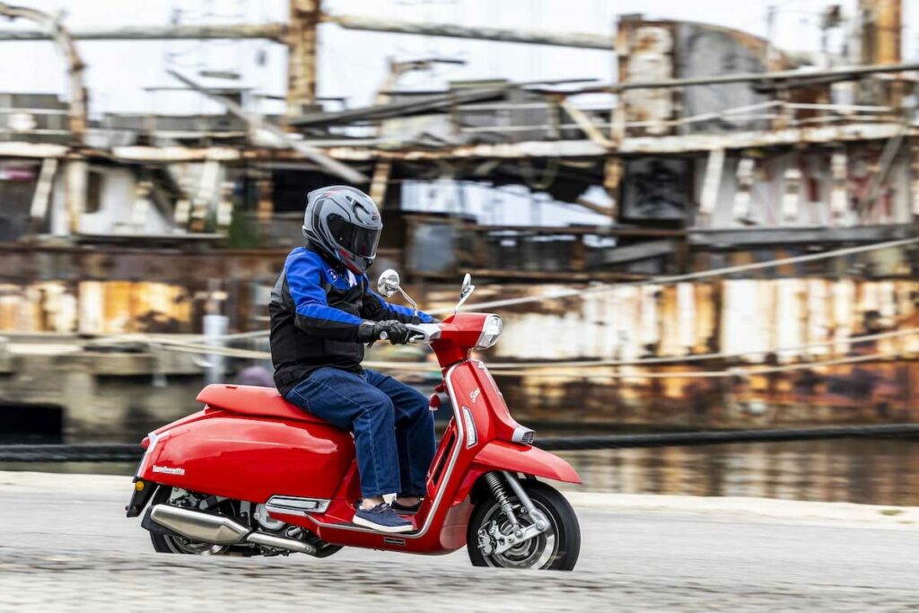 Reinar entre los scooter retro con carnet A2 es el objetivo del nuevo Lambretta G350 11 Lambretta G350