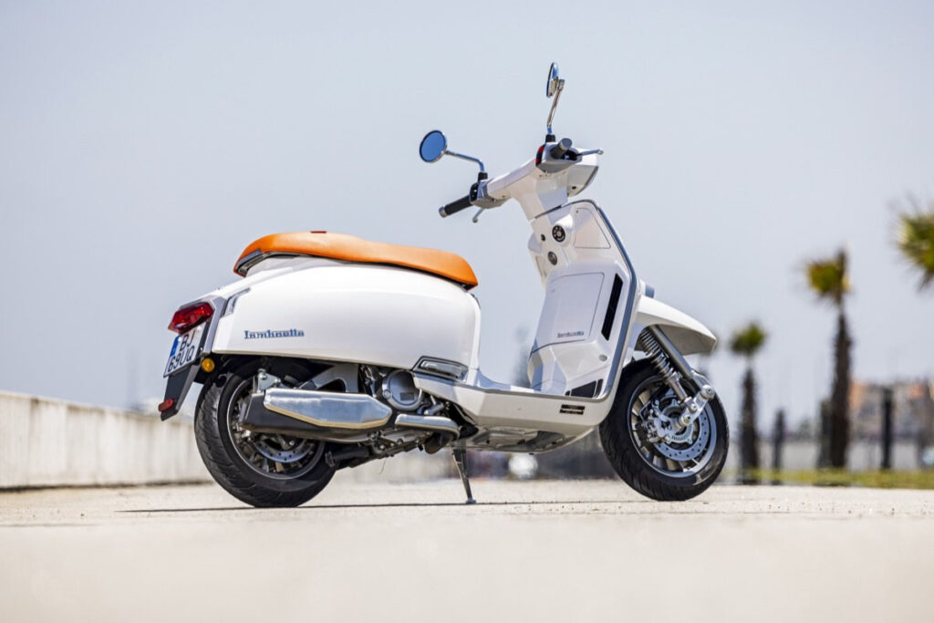 Reinar entre los scooter retro con carnet A2 es el objetivo del nuevo Lambretta G350 13 Lambretta G350