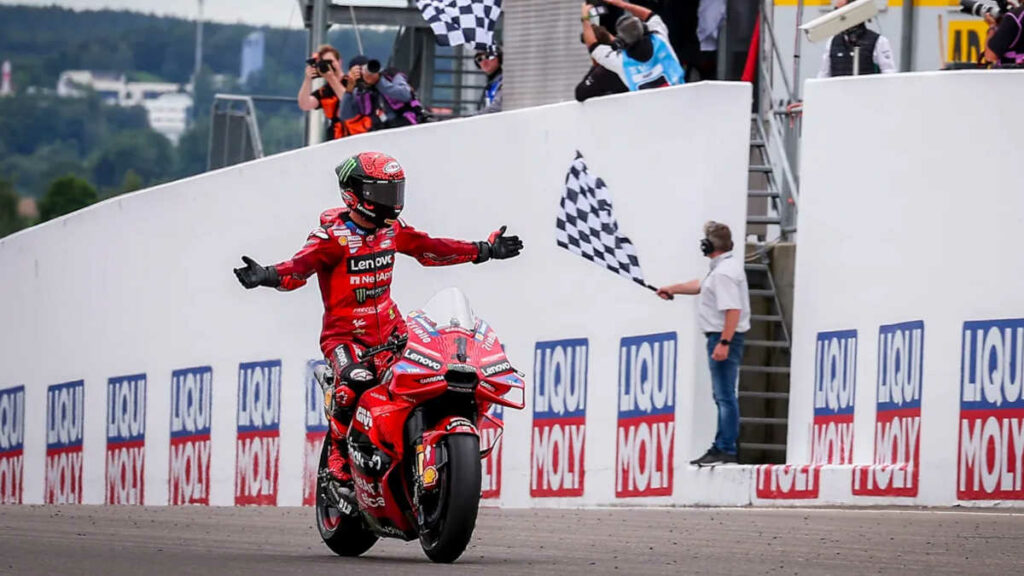 MotoGP Alemania: Pecco Bagnaia nuevo líder del mundial 11 Baganai victoria de MotoGP en Alemania