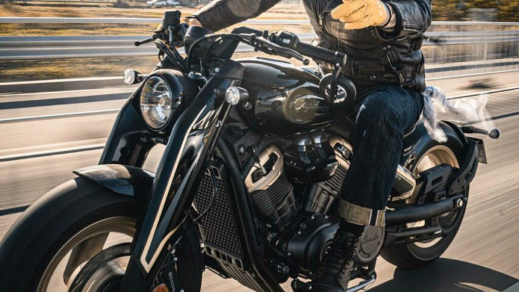 La Benda Napoleon Bob 500 reinterpreta el segmento de la moto custom para el carnet A2 11 Benda Napoleon Bob 500