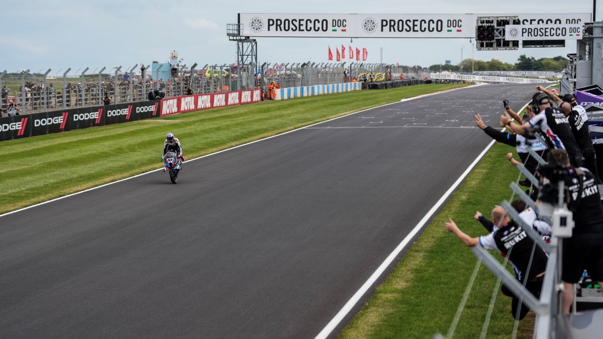 WSBK Donington: Razgatlioglu rey de reyes 7 toprak wsbk donington