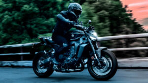 Fotos de la Yamaha MT-09 Y-AMT