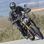 Prueba Triumph Scrambler 400 X 2024