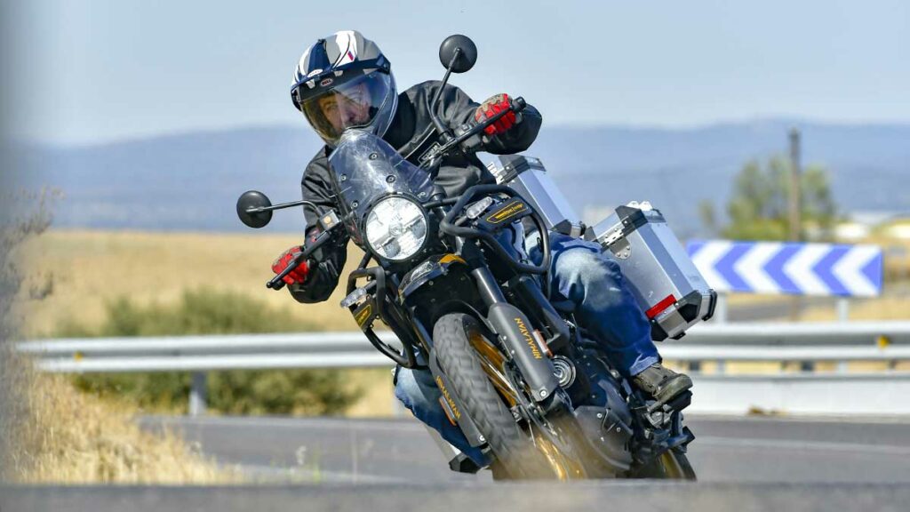 Motos trail para el carnet A2: estos son los precios y las rivales de la Royal Enfield Himalayan 450 12 Royal Enfield Himalayan 450