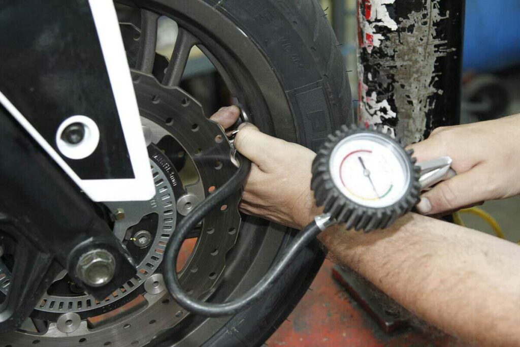 Viajar en moto: los accesorios que realmente necesitas 13 Accesorios para viajar en moto