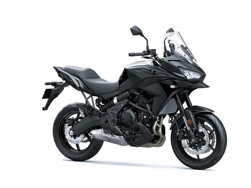 Este es el precio y las motos trail rivales de la Morbidelli MBP T1002VX 15 Kawasaki Versys 650 2024