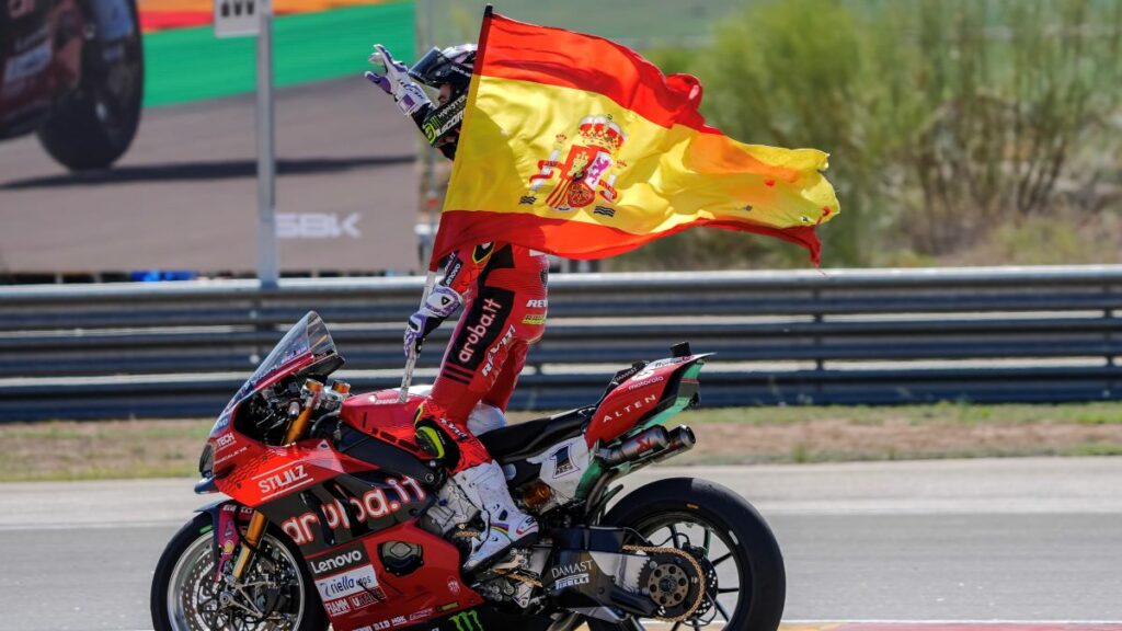 WSBK Aragón: El renacer de Álvaro Bautista en un campeonato decidido para Razgatlioglu 1 Bautista WSBK Motorland