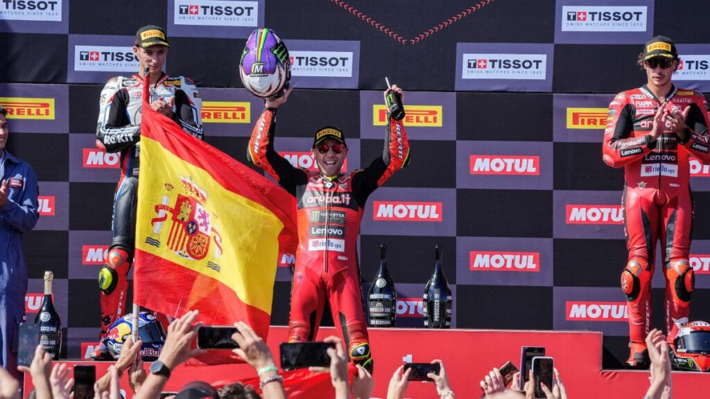 WSBK Aragón: El renacer de Álvaro Bautista en un campeonato decidido para Razgatlioglu 5 Carrera 2 WSBK Aragon