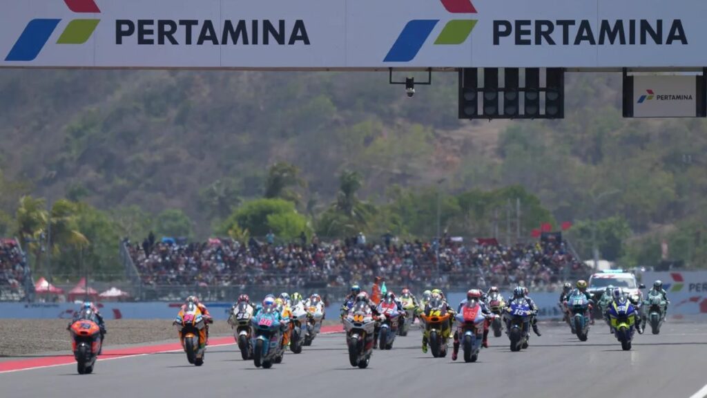 MotoGP Indonesia: Martín recupera terreno y aprieta la lucha por el título 6 Moto 2 Mandalika