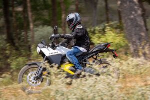 Fotos de las motos eléctricas Can-Am Pulse y Origin, novedad 2024