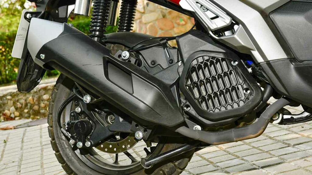 El Voge SR1 ADV sube la apuesta en equipamiento con líneas actuales 13 Prueba Voge SR1 ADV