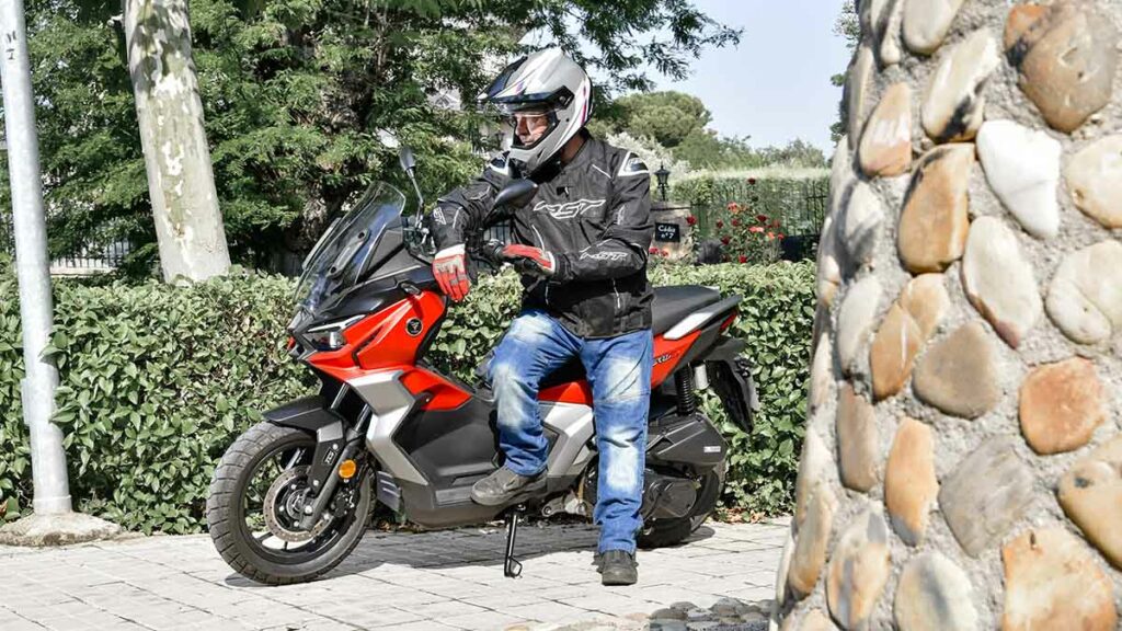El Voge SR1 ADV sube la apuesta en equipamiento con líneas actuales 11 Prueba Voge SR1 ADV