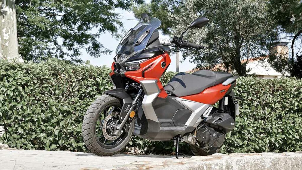 El Voge SR1 ADV sube la apuesta en equipamiento con líneas actuales 19 Prueba Voge SR1 ADV