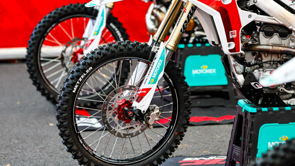 Calidad Metzeler: 5 títulos mundiales de enduro ganados en 2024 2 Metzeler 5 títulos Enduro