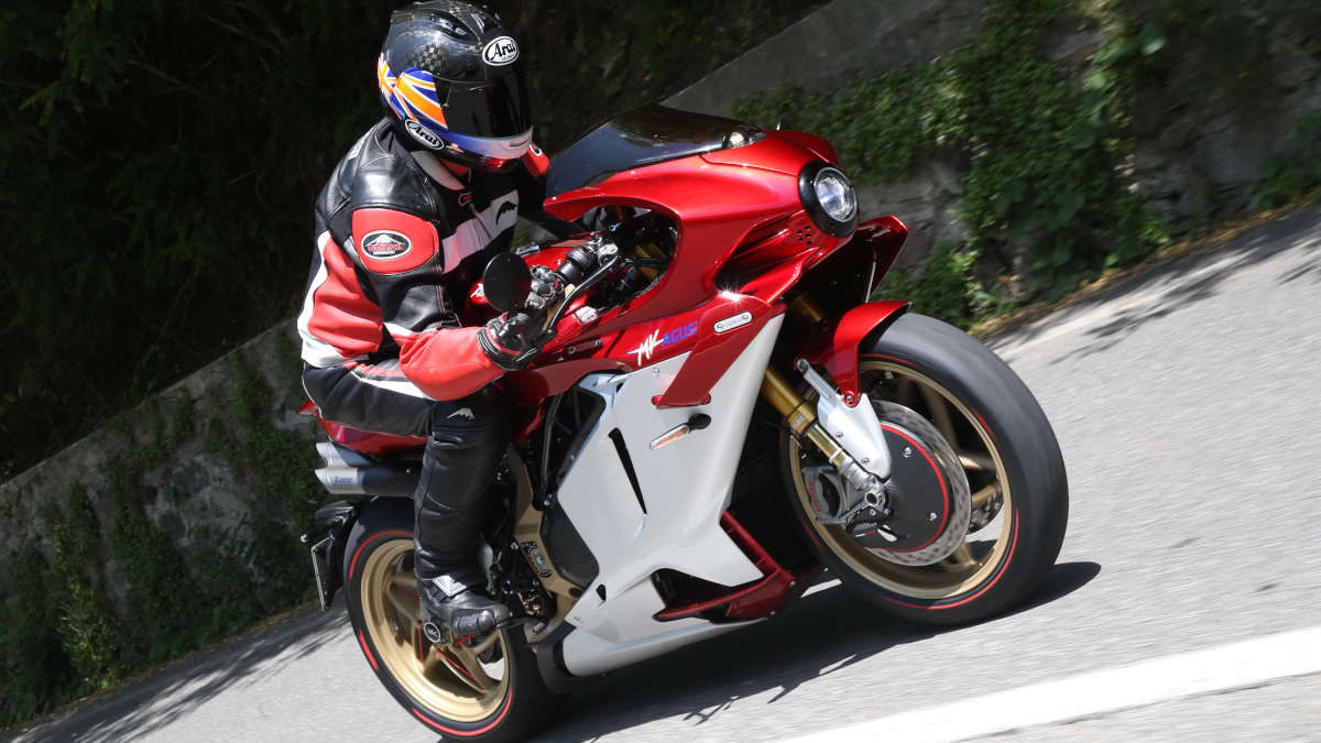 Fotos de la prueba de la MV Agusta Superveloce 1000 Serie Oro (Parte 2) 3 Prueba de la MV Agusta Superveloce 1000 Serie Oro (Parte 2)