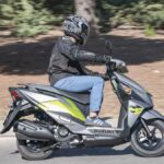 Fotos de la prueba comparativa entre Yamaha RayZR y Suzuki Avenis 125 8 Prueba Yamaha RayZR y Suzuki Avenis 125
