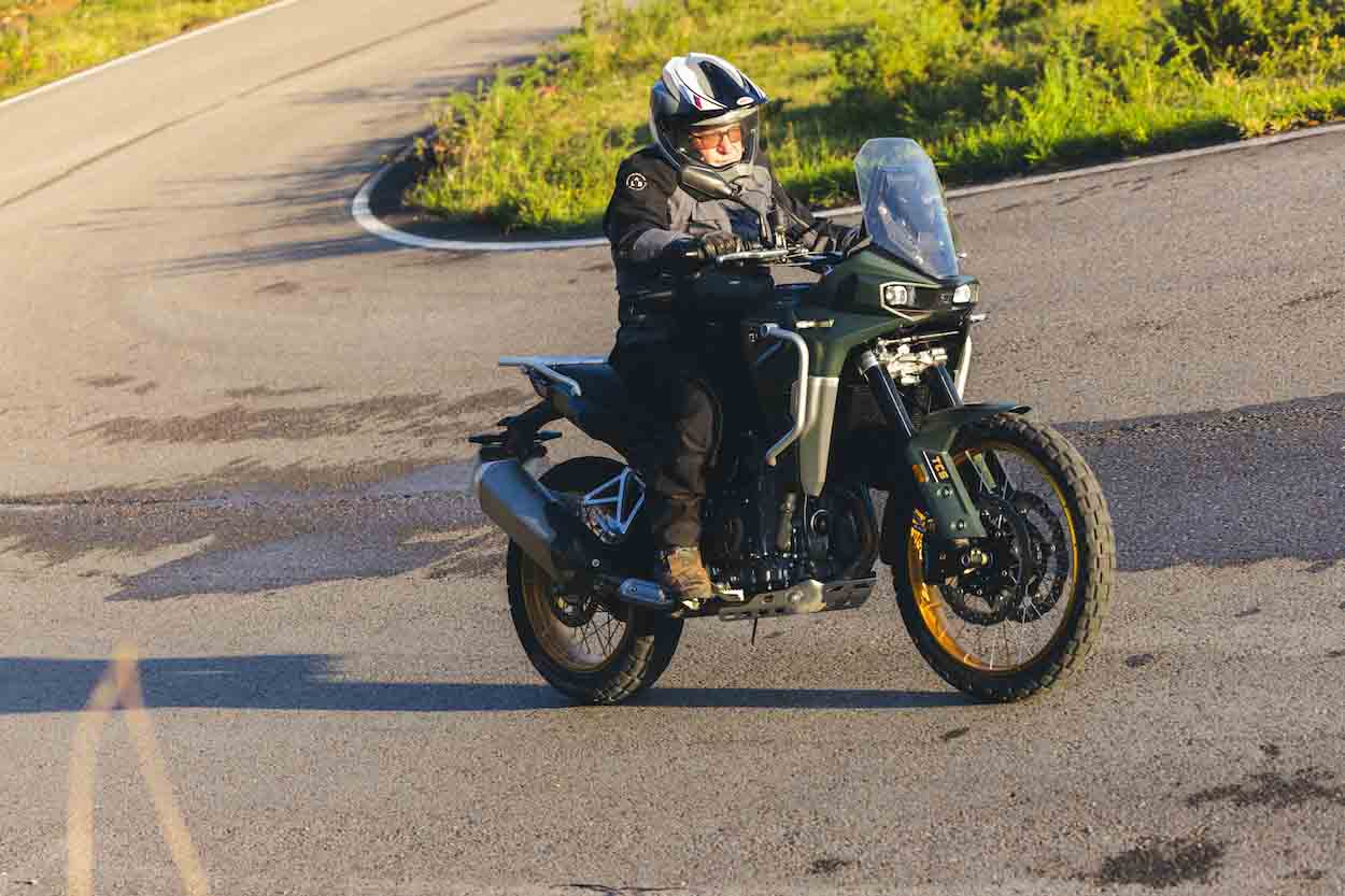 Kove 800X: este es su precio y las motos trail rivales a las que se enfrenta en nuestro mercado