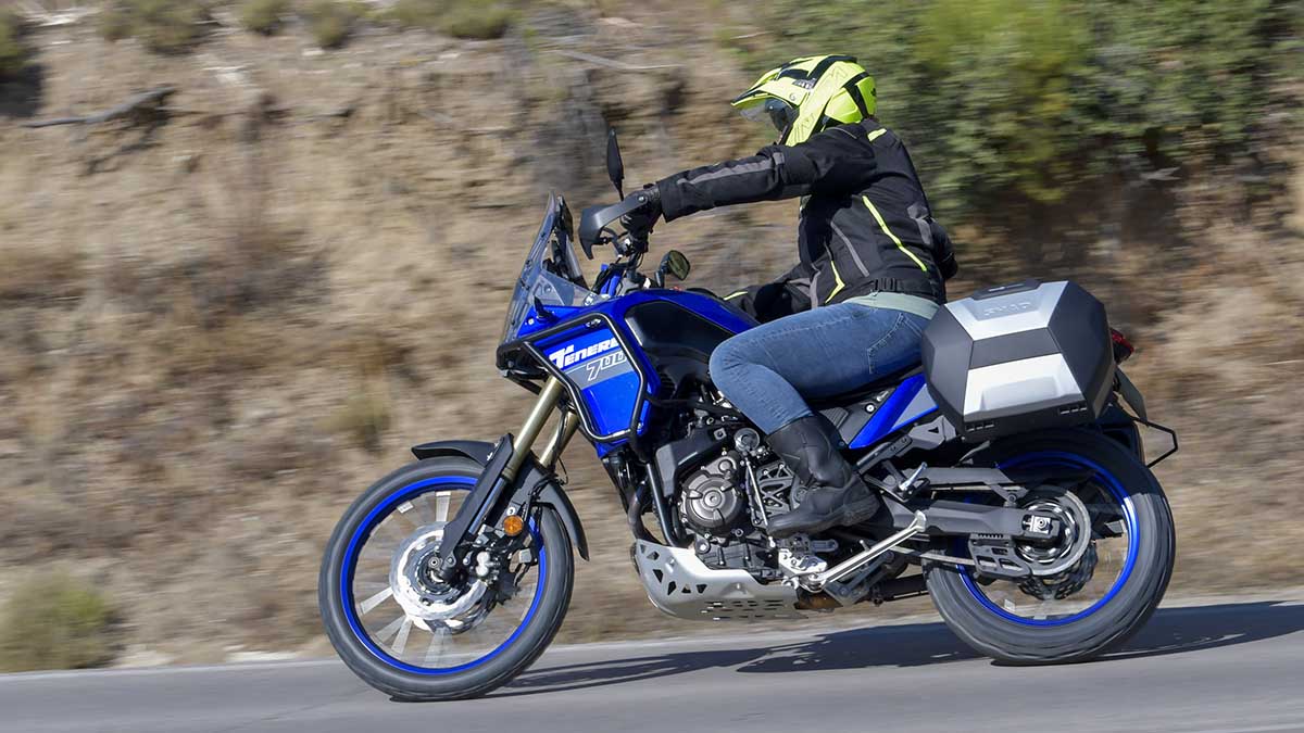 Fotos de las maletas para moto Shad SH38X expandibles