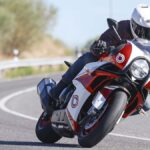 Prueba de la Bimota KB4