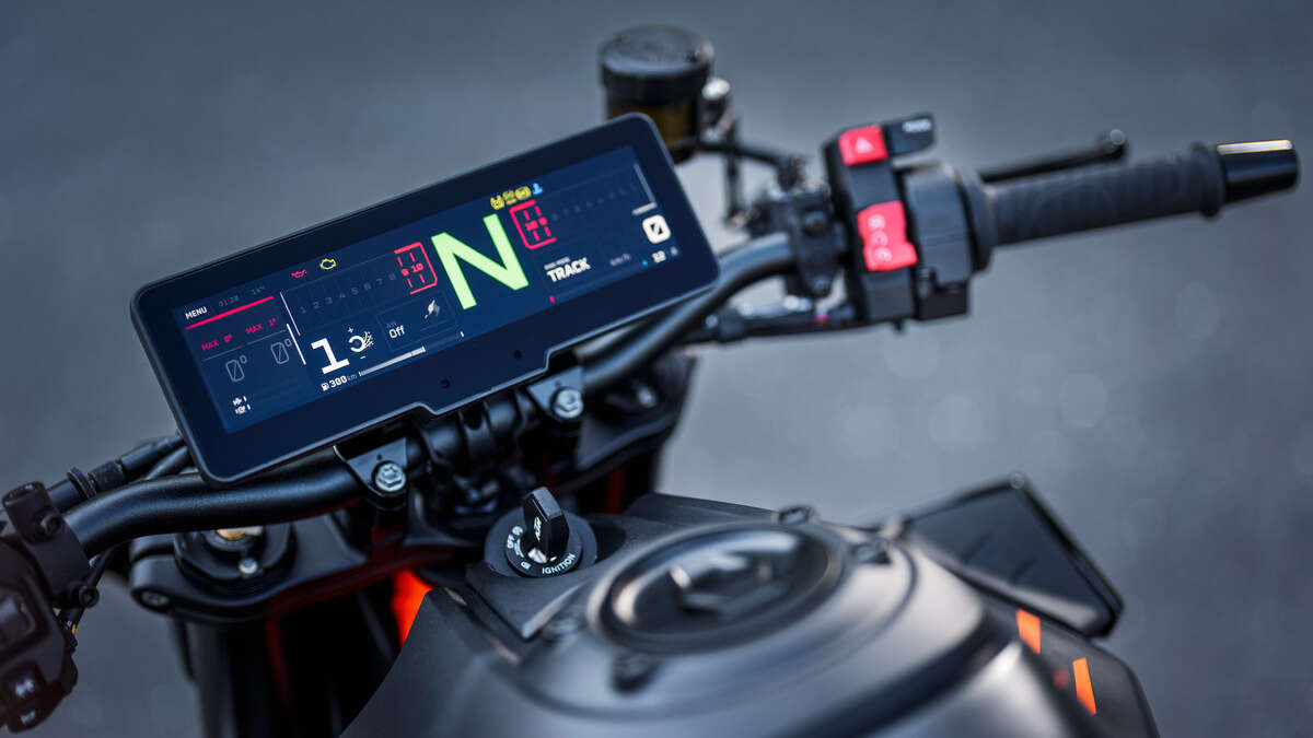 KTM eleva el listón tecnológico con una nueva y atractiva instrumentación TFT