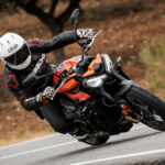 Prueba de la Triumph Street Triple R A2 2024