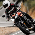 Prueba de la Triumph Street Triple R A2 2024