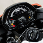 Prueba de la Triumph Street Triple R A2 2024